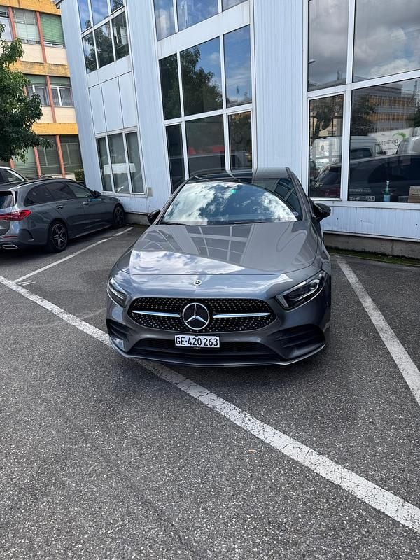 Gebraucht Mercedes A200 AMG line 163 PS (119 kW) 2021