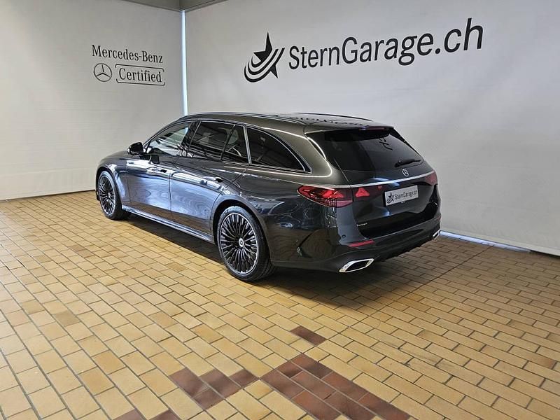 Gebraucht Mercedes E450 AMG line 404 PS (297 kW) 2025 Grau Kombi