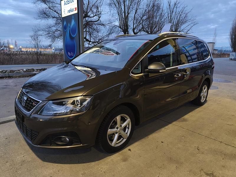 Gebraucht Seat Alhambra 4Drive 177 PS (130 kW) 2021 Van / Kleinbus