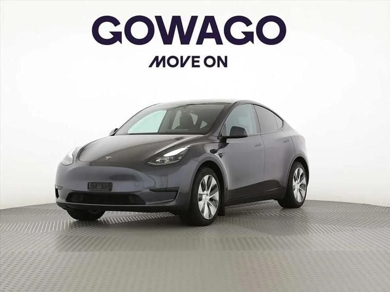 Gray Gebraucht 2025 Tesla Model Y RWD SUV | CHF 31’500 (Fairer Preis) - Bild 1/4