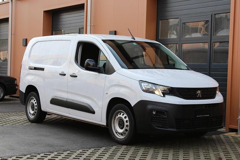 Gebraucht Peugeot Partner Premium 100 PS (73 kW) 2024 Van / Kleinbus