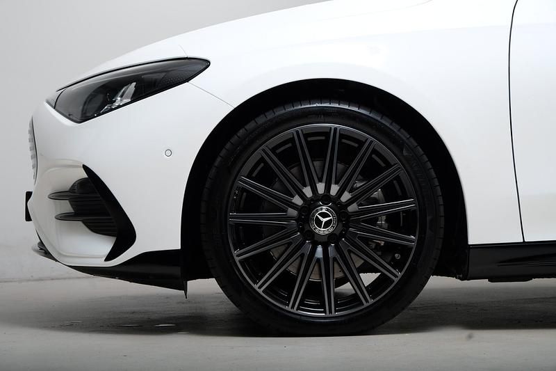 Gebraucht Mercedes 350 258 kW (352 PS) 2025 Weiss Limousine