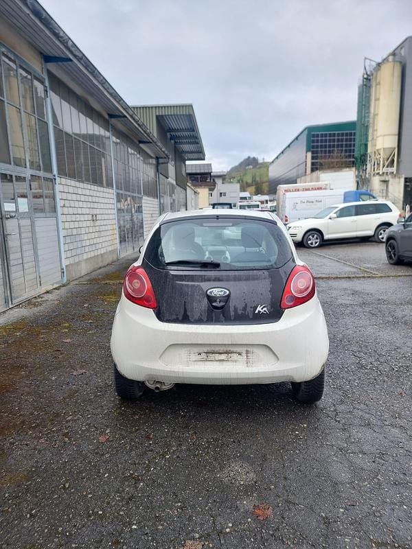 Gebraucht Ford Ka Trend 69 PS (50 kW) 2012 Kleinwagen