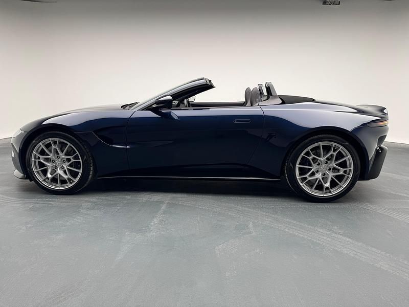 Gebraucht Aston Martin V8 Vantage 510 PS (375 kW) 2021 Blau Cabrio