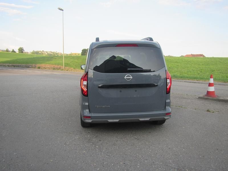 Neu Nissan Townstar Tekna 130 PS (95 kW) 2025 Anthrazit Van