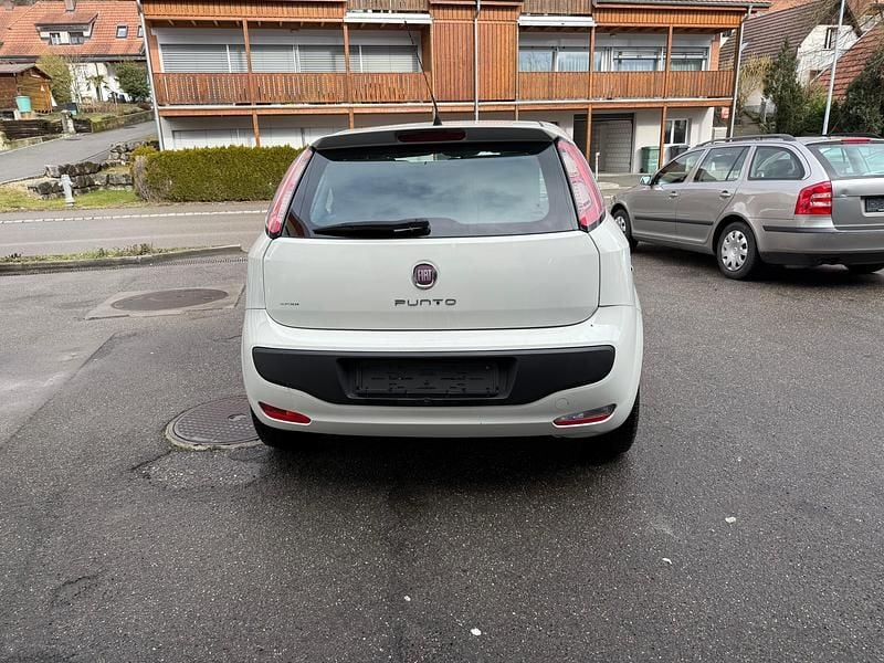 Gebraucht Fiat Punto 70 PS (51 kW) 2011 Kleinwagen