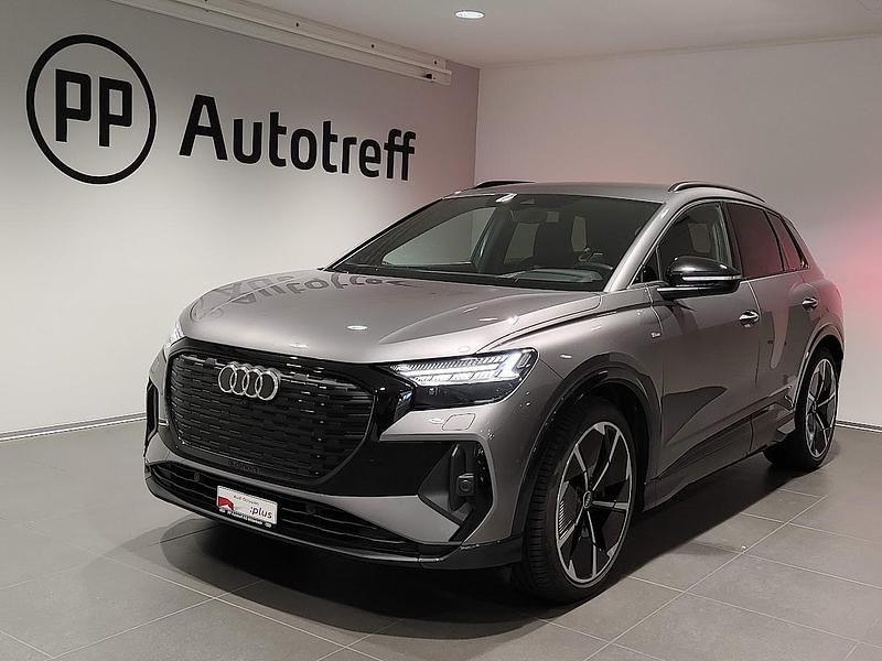 Grau Gebraucht 2021 Audi Q4 e-tron S-Line SUV | CHF 29’900 (Teuer) - Bild 1/4