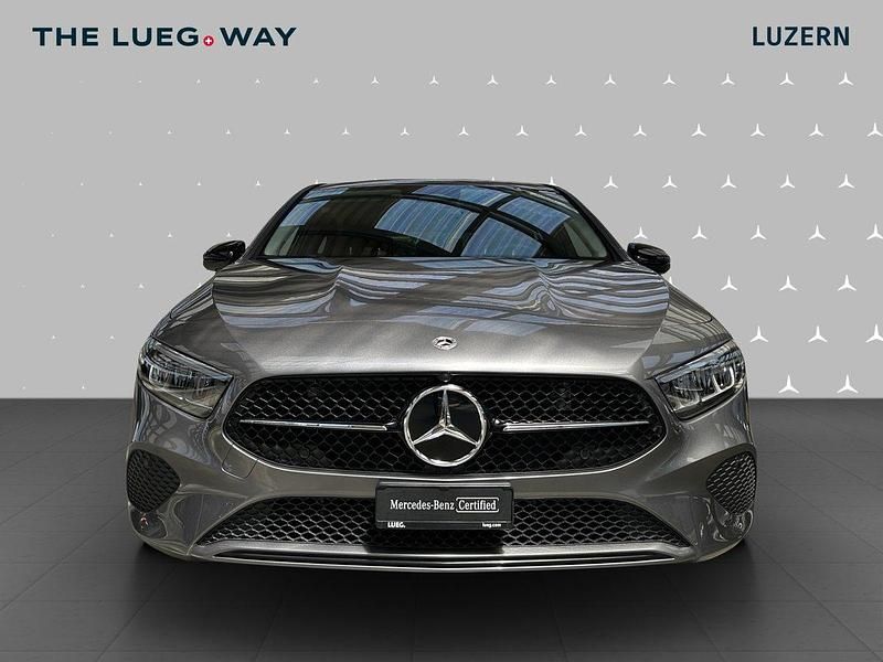 Gebraucht Mercedes A180 Progressive 150 PS (110 kW) 2024 Grau Limousine