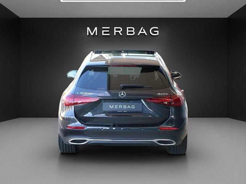 Gebraucht Mercedes C300e 197 PS (144 kW) 2024 Grau Kombi
