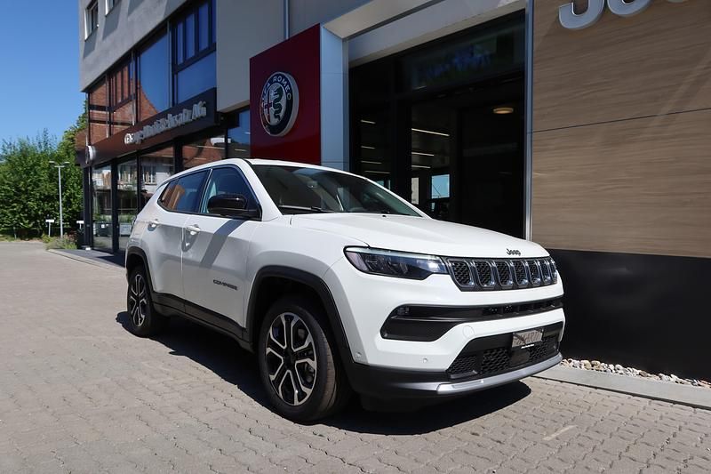 Gebraucht Jeep Compass Altitude 130 PS (95 kW) 2024 SUV
