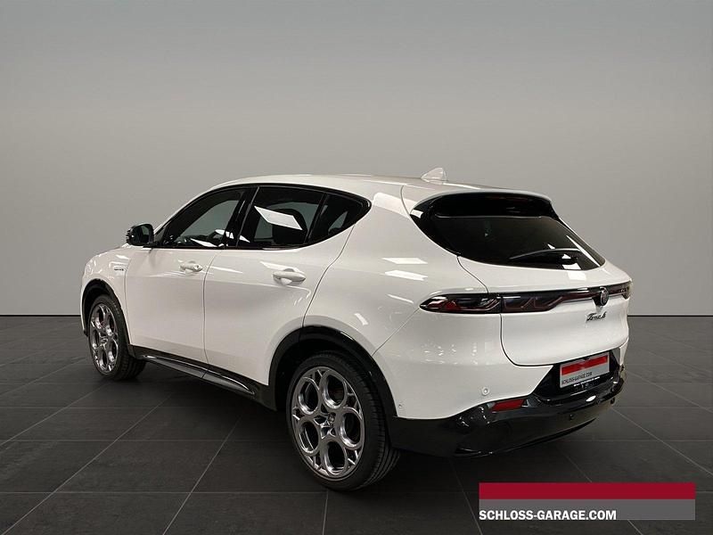 Neu Alfa Romeo Tonale Premium 160 PS (117 kW) 2025 Schwarz SUV