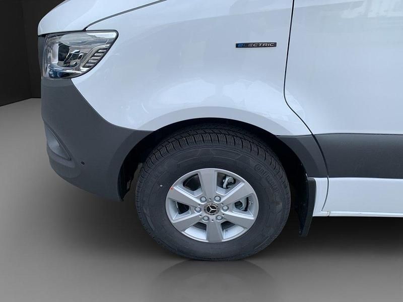 Gebraucht Mercedes E-Sprinter 109 kW (149 PS) 2025 Van