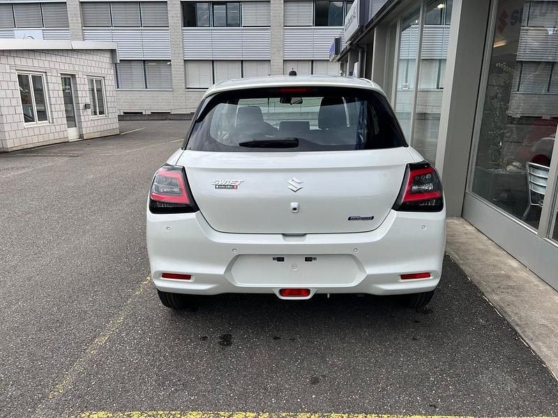 Neu Suzuki Swift 82 PS (60 kW) 2025 Limousine