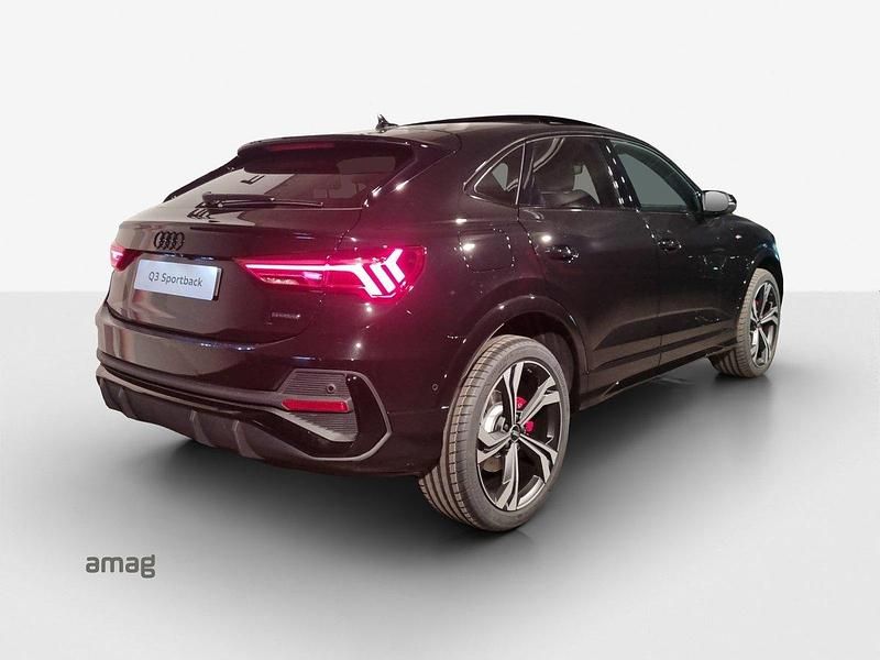 Neu Audi Q3 Sportback S-Line 190 PS (139 kW) 2025 Mythosschwarz metallic SUV