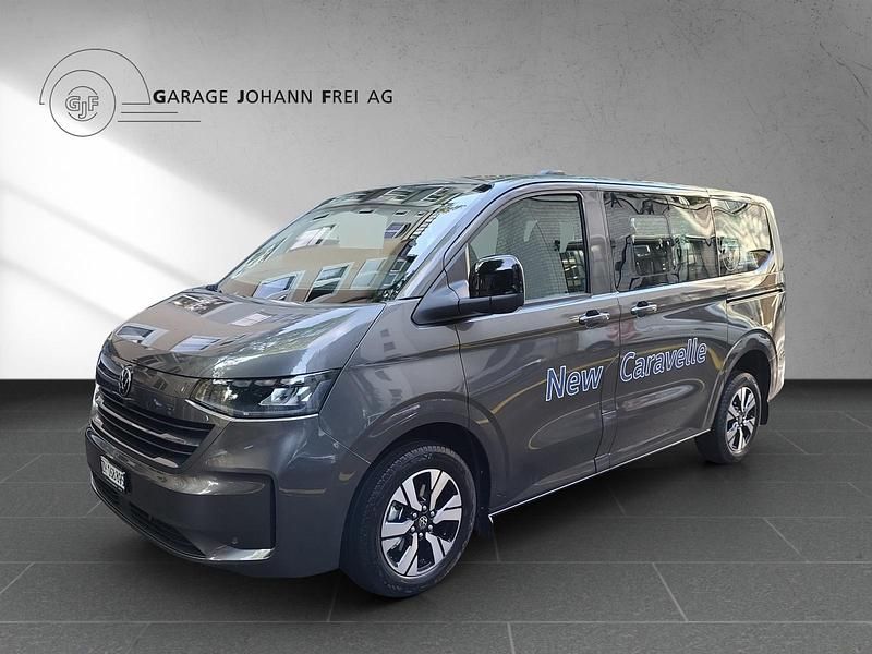 Grau Gebraucht 2025 VW Caravelle Life Van / Kleinbus | CHF 50’900 (Fairer Preis) - Bild 1/4