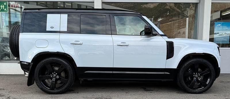 Gebraucht Land Rover Defender 525 PS (386 kW) 2022 SUV