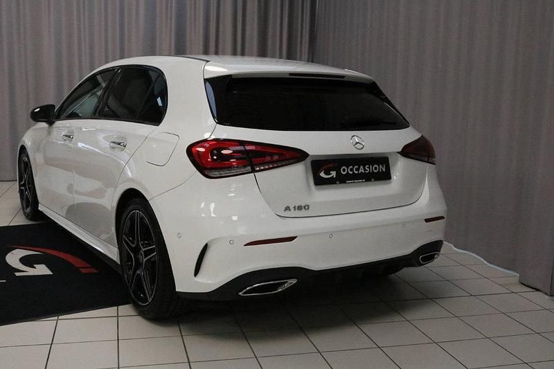Gebraucht Mercedes A180 AMG line 136 PS (100 kW) 2021 Weiss Limousine