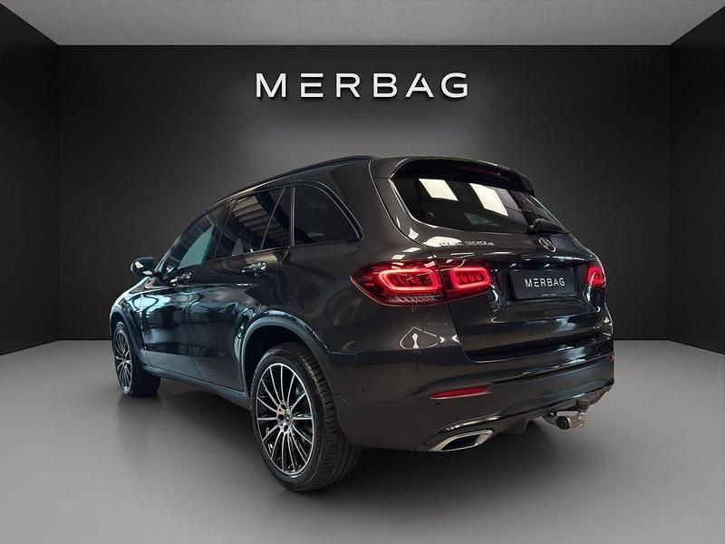 Gebraucht Mercedes GLC300e AMG line 211 PS (155 kW) 2021 SUV