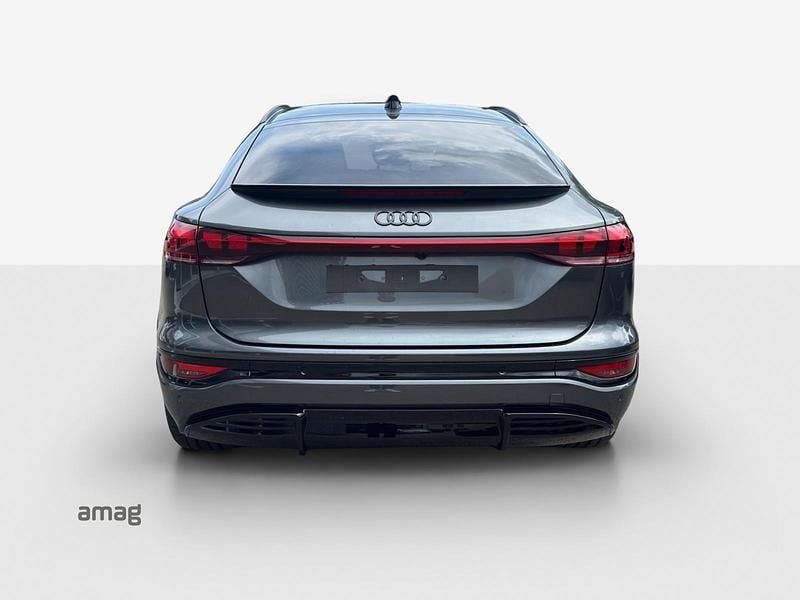 Gebraucht Audi SQ6 Sportback e-tron Ambiente 360 kW (490 PS) 2025 Daytonagrau perleffekt SUV