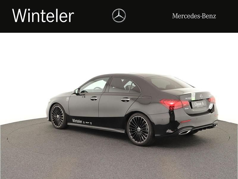 Gebraucht Mercedes A250 224 PS (164 kW) 2023 Schwarz Limousine