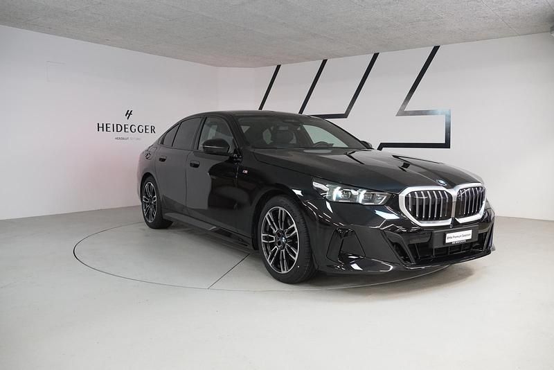 Gebraucht BMW 540 Comfort Edition 303 PS (222 kW) 2024 Schwarz Limousine