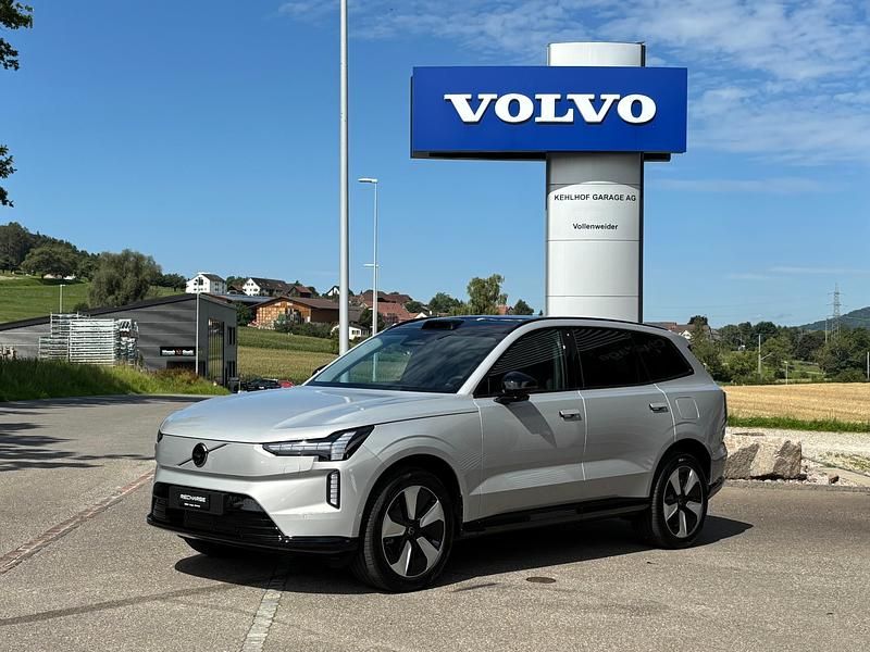 Neu Volvo EX90 Plus 300 kW (408 PS) 2025 Silber SUV
