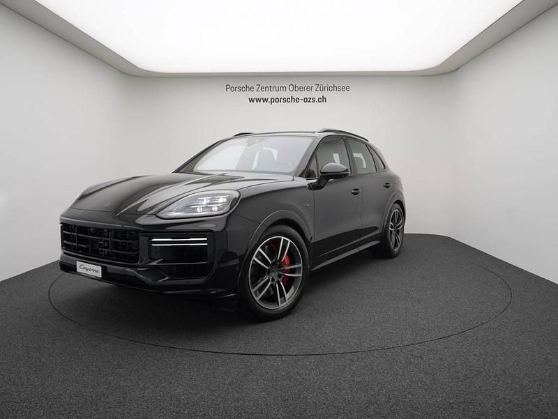 Gebraucht 2025 Porsche Cayenne Turbo E-Hybrid SUV | CHF 184’900 (Teuer) - Bild 1/4