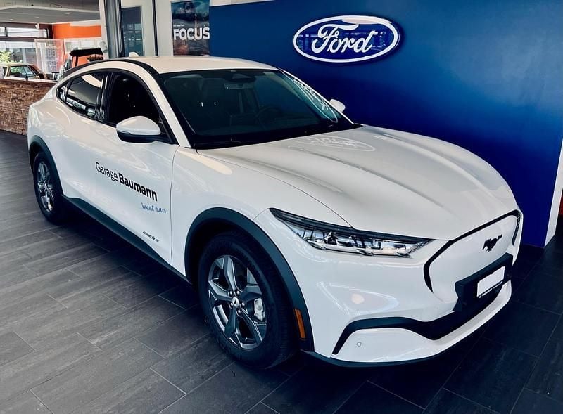 Gebraucht Ford Mustang Mach-E 197 kW (269 PS) 2022 Weiss SUV