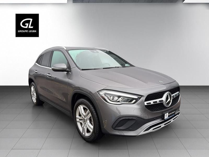 Gebraucht Mercedes GLA250 Progressive 224 PS (164 kW) 2022 Grau SUV