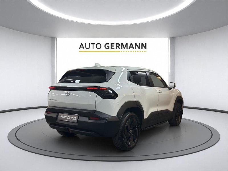 Neu Toyota Urban Cruiser Comfort 105 kW (144 PS) 2025 Weiss SUV