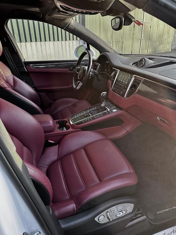 Gebraucht Porsche Macan Turbo Performance Package 440 PS (323 kW) 2017 SUV