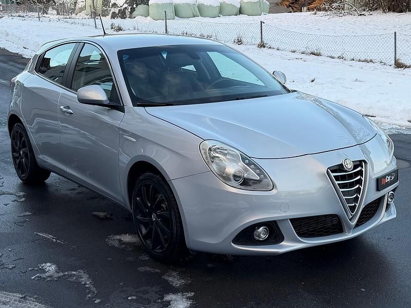 Gebraucht 2013 Alfa Romeo Giulietta Distinctive | CHF 6’290 (Fairer Preis) - Bild 1/4