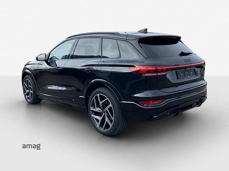 Gebraucht Audi Q6 e-tron Ambiente 285 kW (388 PS) 2025 Mythosschwarz metallic SUV