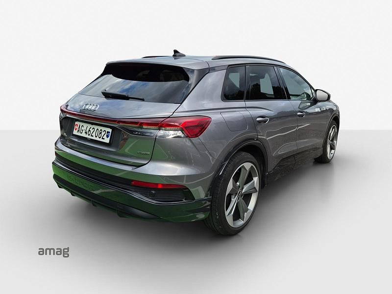 Gebraucht Audi Q4 e-tron Ambiente 210 kW (286 PS) 2022 Taifungrau metallic SUV
