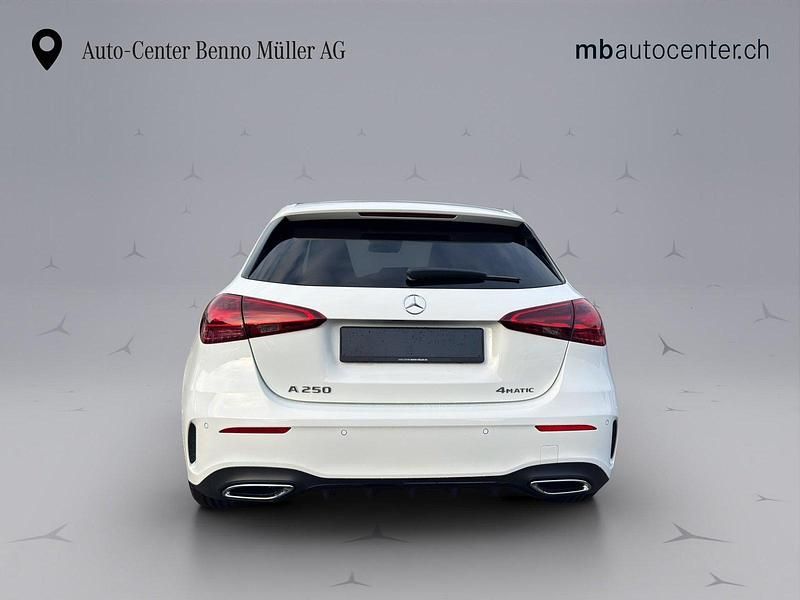 Neu Mercedes A250 AMG line 238 PS (175 kW) 2025 Weiss Limousine