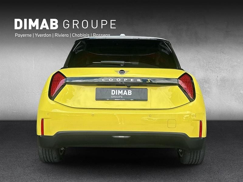 Gebraucht Mini Cooper SE 160 kW (218 PS) 2024 Gelb Kleinwagen