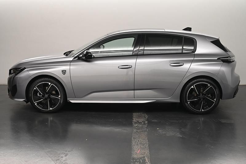 Gebraucht Peugeot 308 GT 114 kW (156 PS) 2024 Grau Limousine