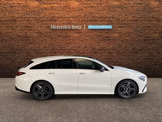 Gebraucht Mercedes CLA250 223 PS (164 kW) 2024 Weiss Limousine