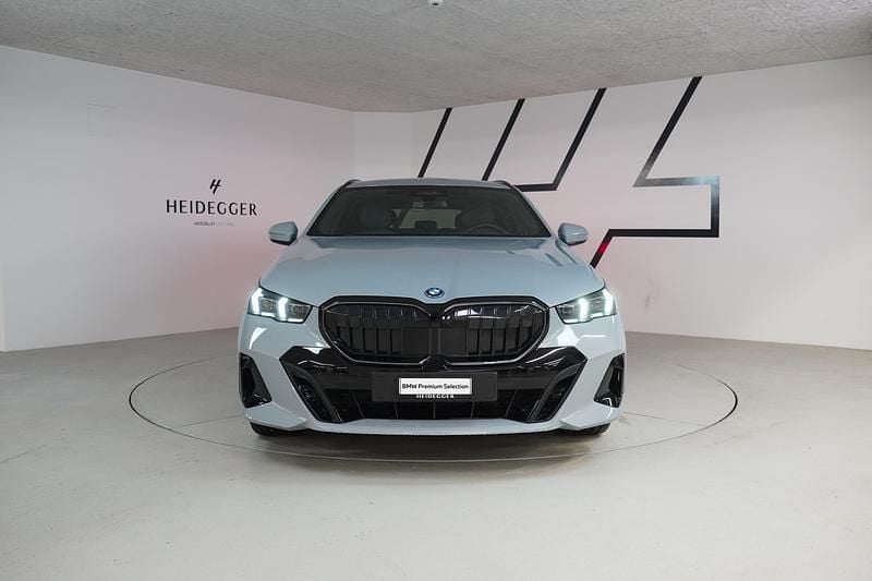 Gebraucht BMW 530e M Sport 299 PS (219 kW) 2024 Kombi