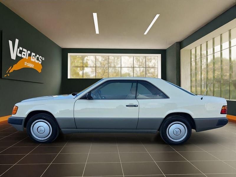 Gebraucht Mercedes 230 132 PS (97 kW) 1987 Coupé