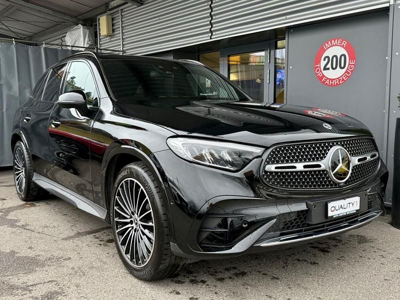 Gebraucht Mercedes GLC300e AMG line 292 PS (214 kW) 2024