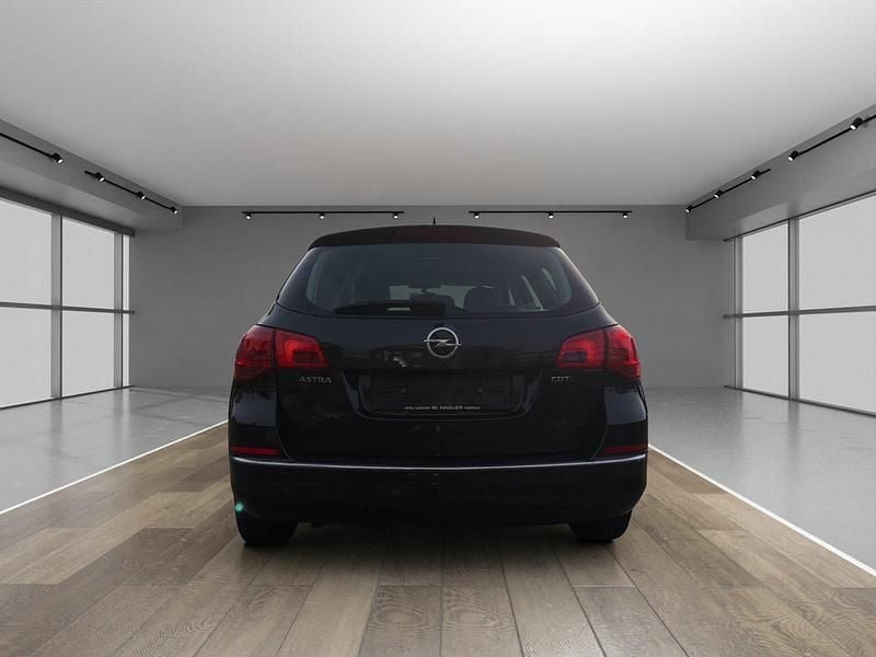 Gebraucht Opel Astra 110 PS (80 kW) 2014 Kombi
