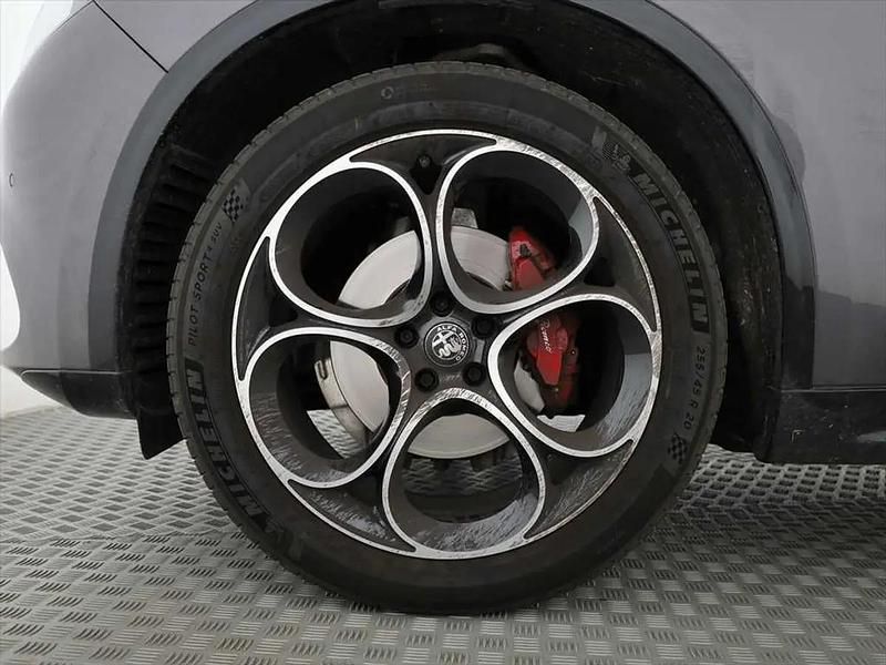 Gebraucht Alfa Romeo Stelvio Veloce 280 PS (205 kW) 2026 Gray SUV