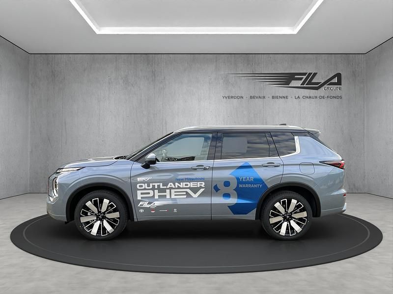 Gebraucht Mitsubishi Outlander P-HEV Instyle 306 PS (225 kW) 2025 SUV