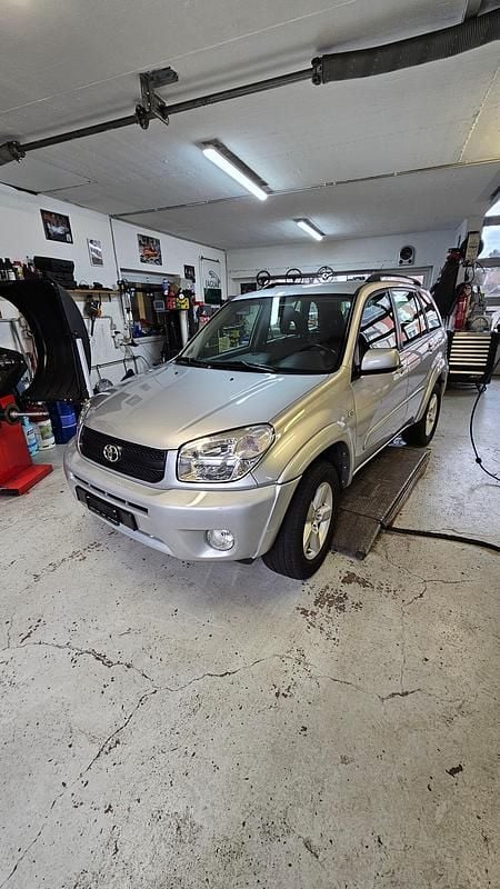 Gebraucht 2004 Toyota RAV4 | CHF 8’900 (Fairer Preis) - Bild 1/4