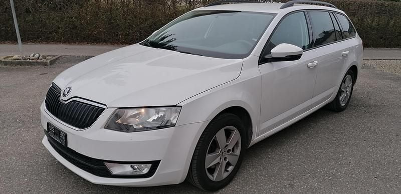 Gebraucht 2013 Skoda Octavia Active Kombi | CHF 3’200 (Superpreis) - Bild 1/4