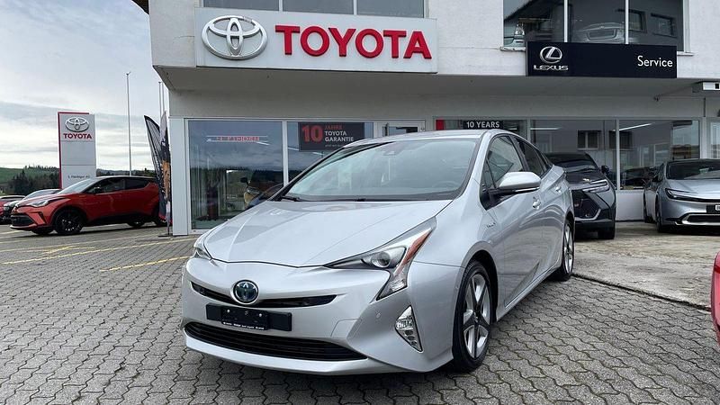 Grau Gebraucht 2018 Toyota Prius Premium Kleinwagen | CHF 19’800 (Fairer Preis) - Bild 1/4