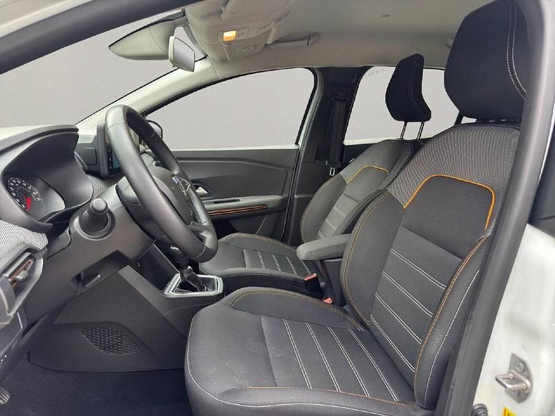 Gebraucht Dacia Sandero Comfort 91 PS (66 kW) 2022 Weiss Kleinwagen