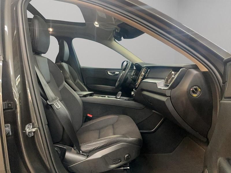 Gebraucht Volvo XC60 R-Design 341 PS (250 kW) 2020 Grau SUV