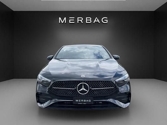 Schwarz Gebraucht 2025 Mercedes A200 Limousine | CHF 45’900 - Bild 1/4